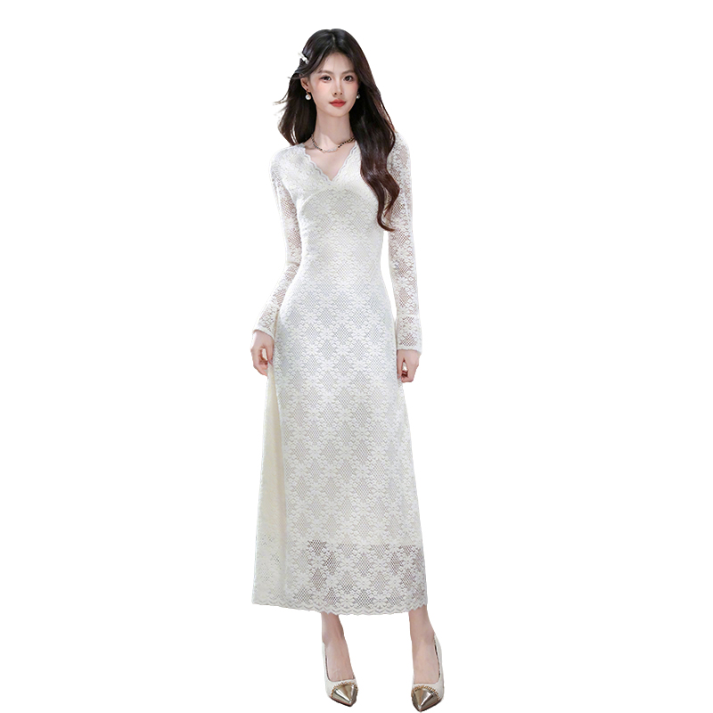 2026 Autumn French Vintage V-Neck Lace Long Dress - Image 5