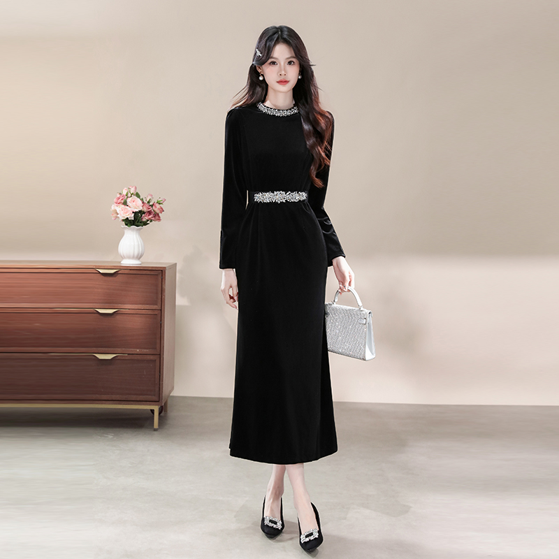 Black Velvet Mermaid Evening Dress with Belt Beaded Long Sleeve - Image 3