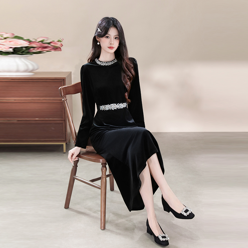 Black Velvet Mermaid Evening Dress with Belt Beaded Long Sleeve - Image 4