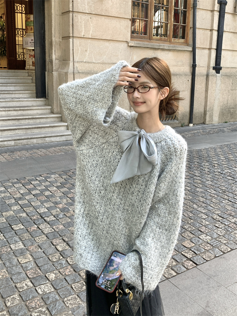 Lazy Style Loose Fit Reversible Bow Pullover Sweater for Women - Image 3