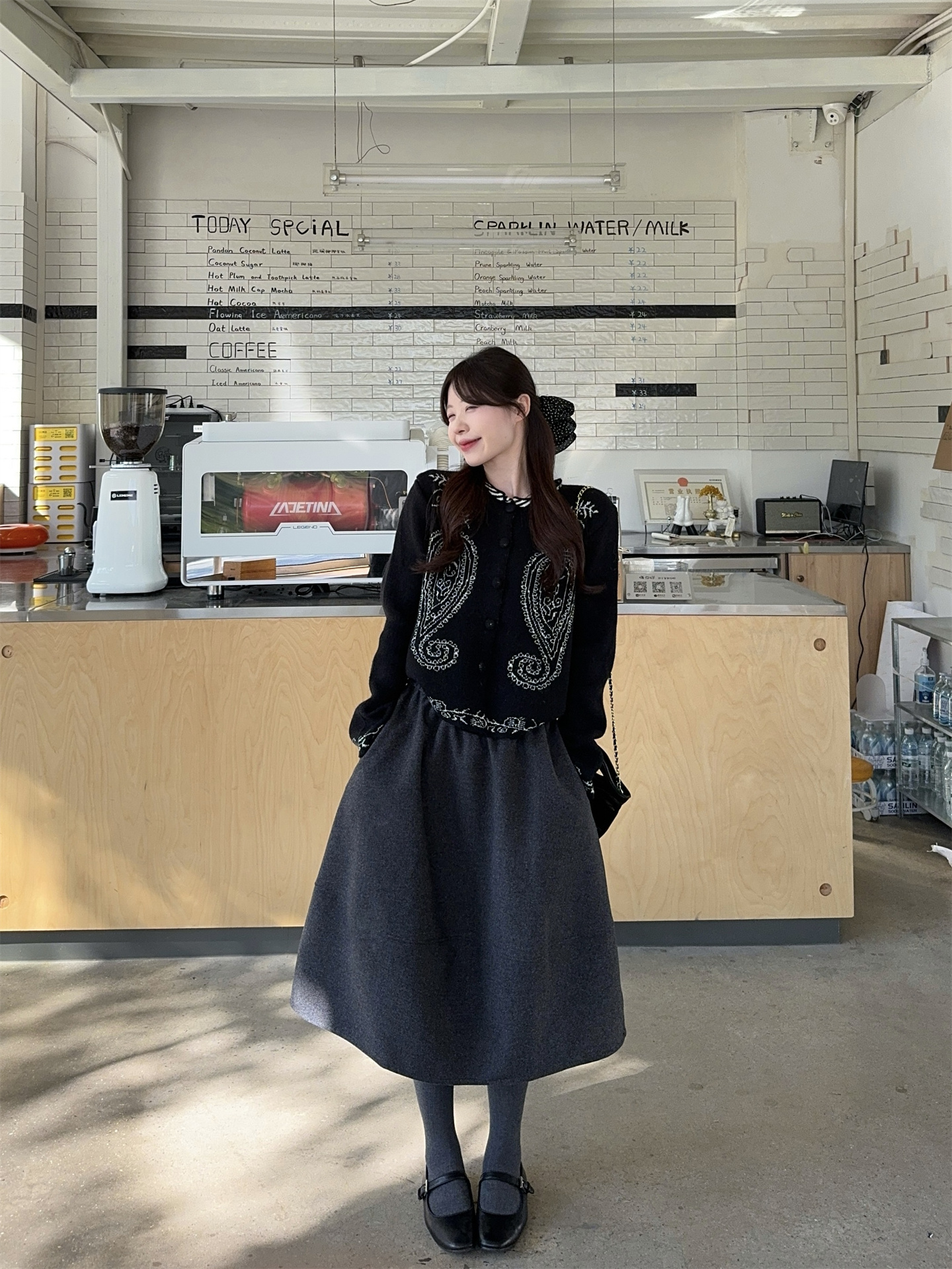 French Retro Jacquard Sweater and Wool Blend Bubble Skirt Two-Piece Set - Image 3