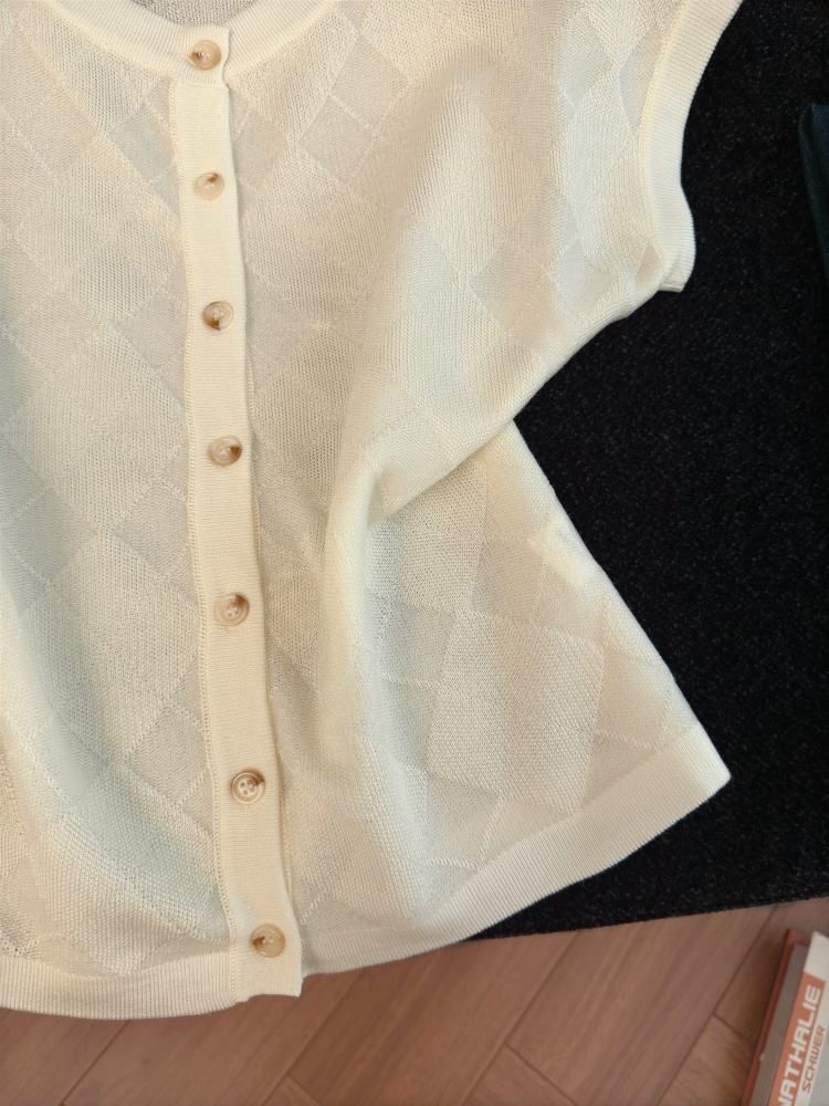 Women's Korean Style Argyle Short Sleeve Knit Cardigan Summer Slimming Comfortable Elegant Top - Image 4