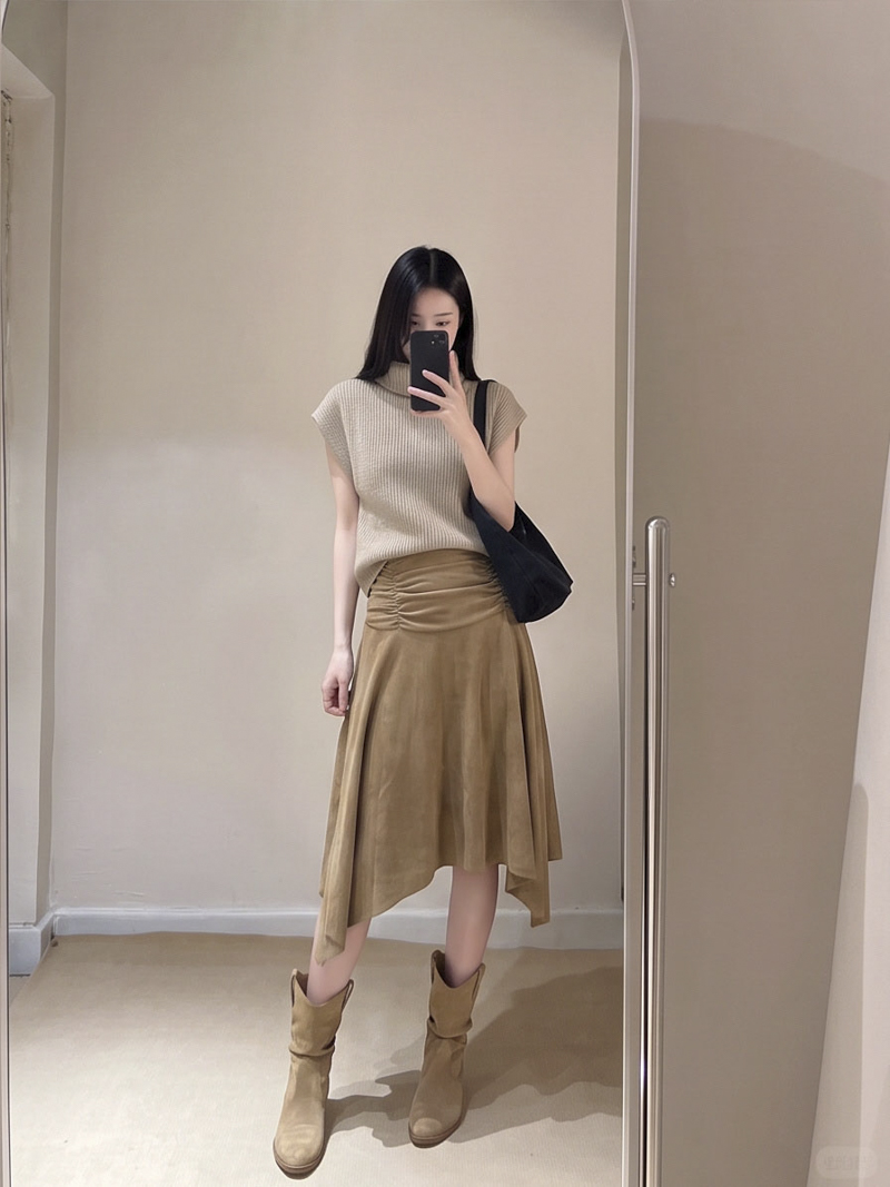 2026 Autumn Winter Vintage Faux Leather A-Line Midi Skirt for Women Pleated High Waist